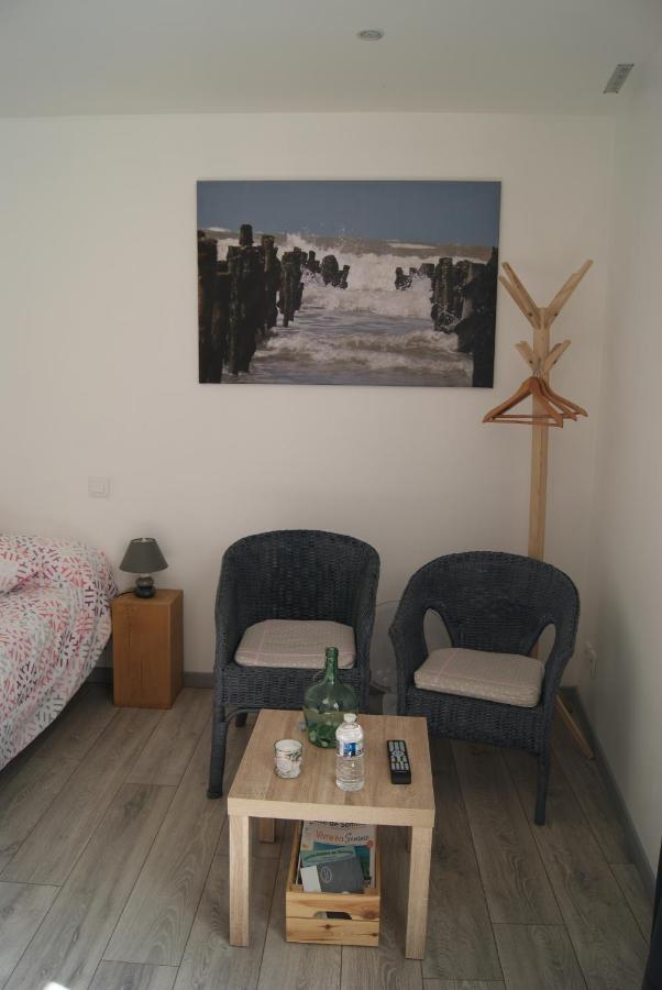 Bed and Breakfast La Longere De Suzanne Arrest Екстер'єр фото