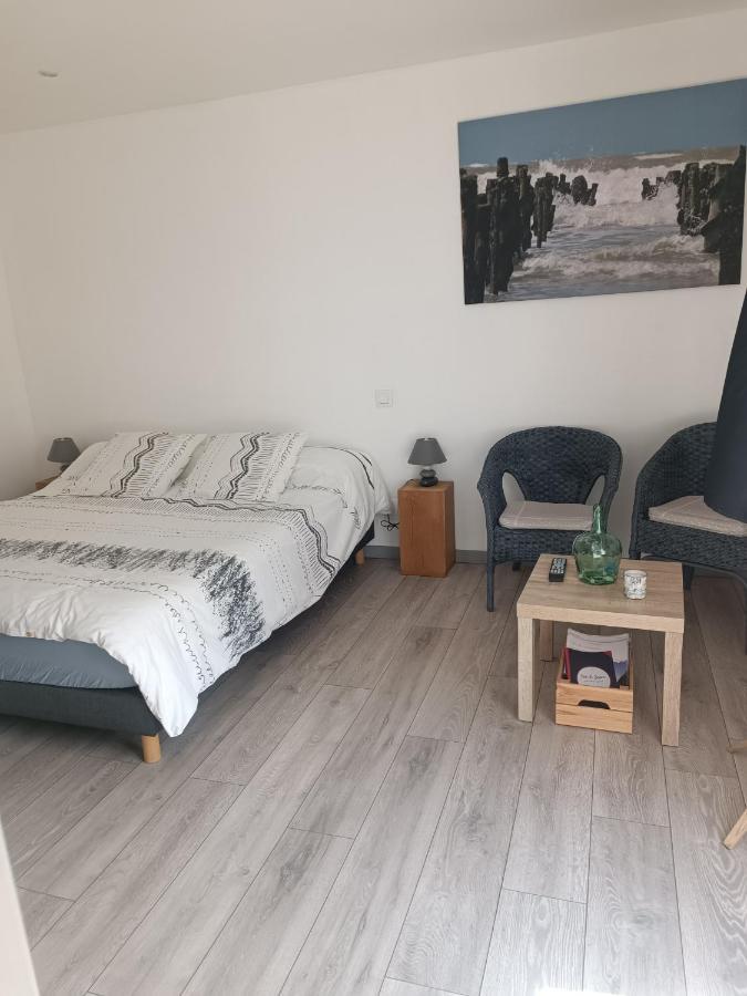 Bed and Breakfast La Longere De Suzanne Arrest Екстер'єр фото